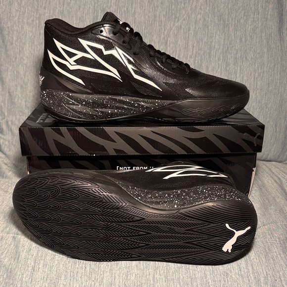 Men’s Puma MB.02 "Oreo" LaMelo Ball basketball sneakers in black and white. 10.5 - Picture 5 of 16